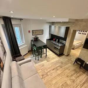 Leonardo Duplex , Milão Itália